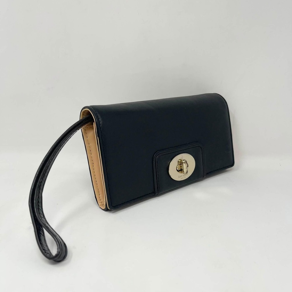 Kate Spade Wristlet Hampton Road Mara Black Leather Hidden Strap Turnlock